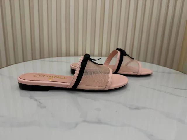 Шлепки Chanel
