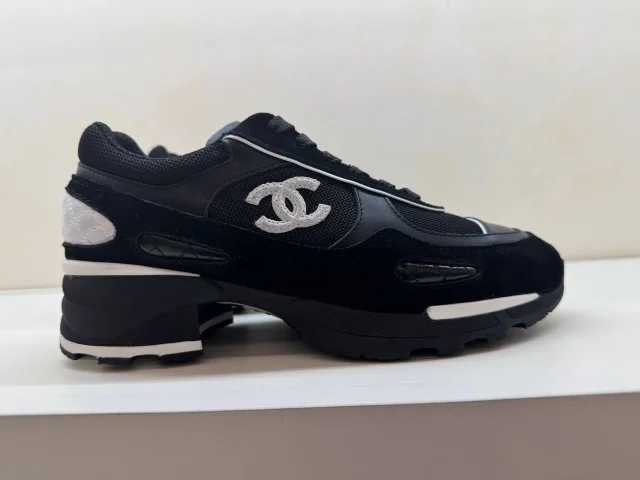 Кроссовки Chanel