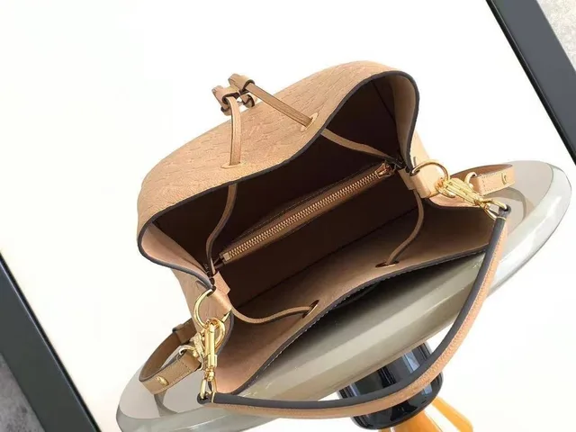 Сумка Louis Vuitton