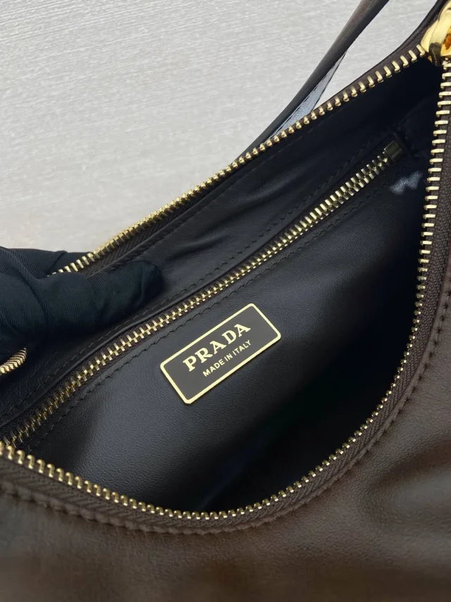 Сумка Prada