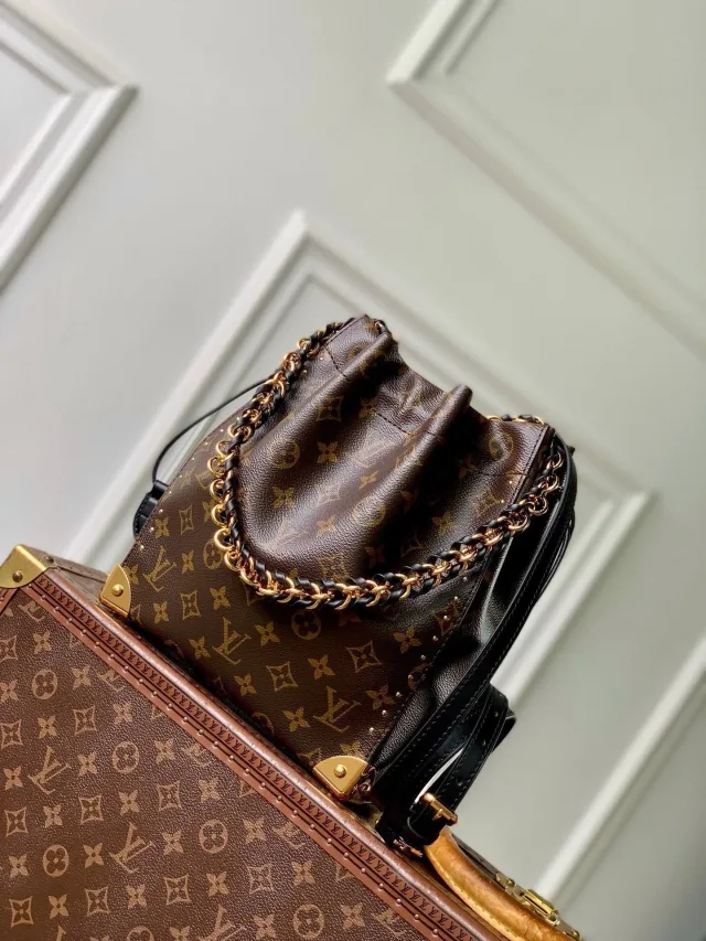 Louis Vuitton Nano Noé Trunk