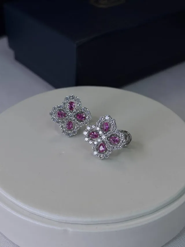 Серьги Harry Winston