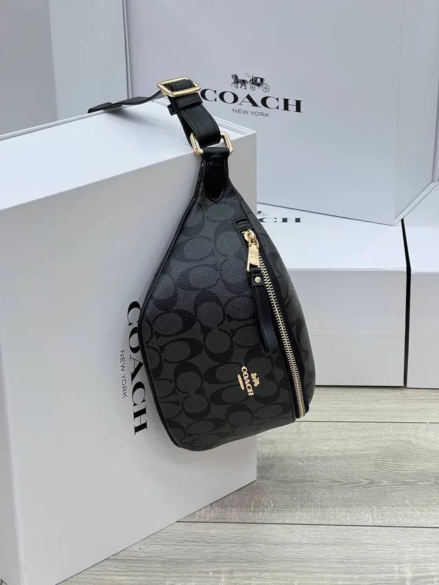 Поясная сумка Coach