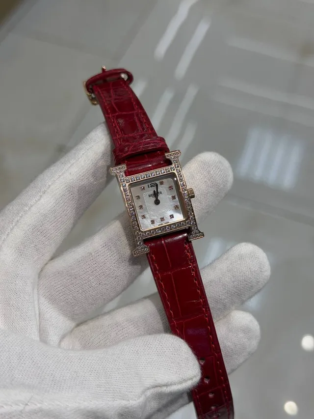 Часы HERMES
