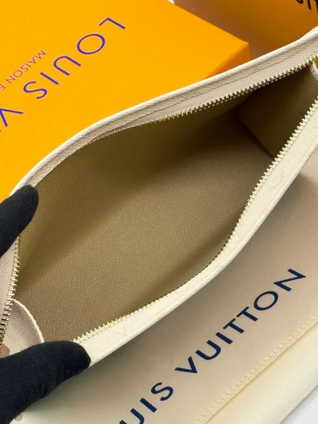 Сумка Louis Vuitton