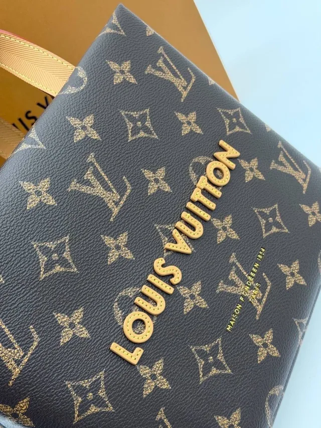 Сумка Louis Vuitton