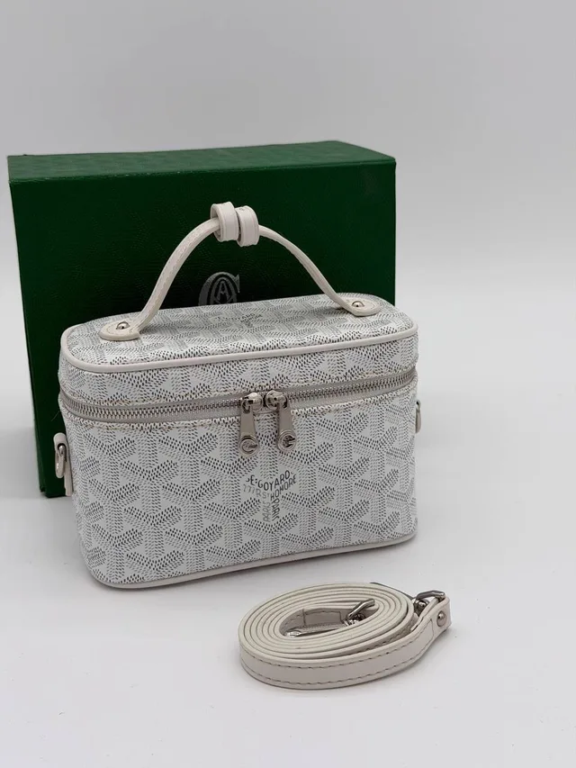 Goyard Косметички