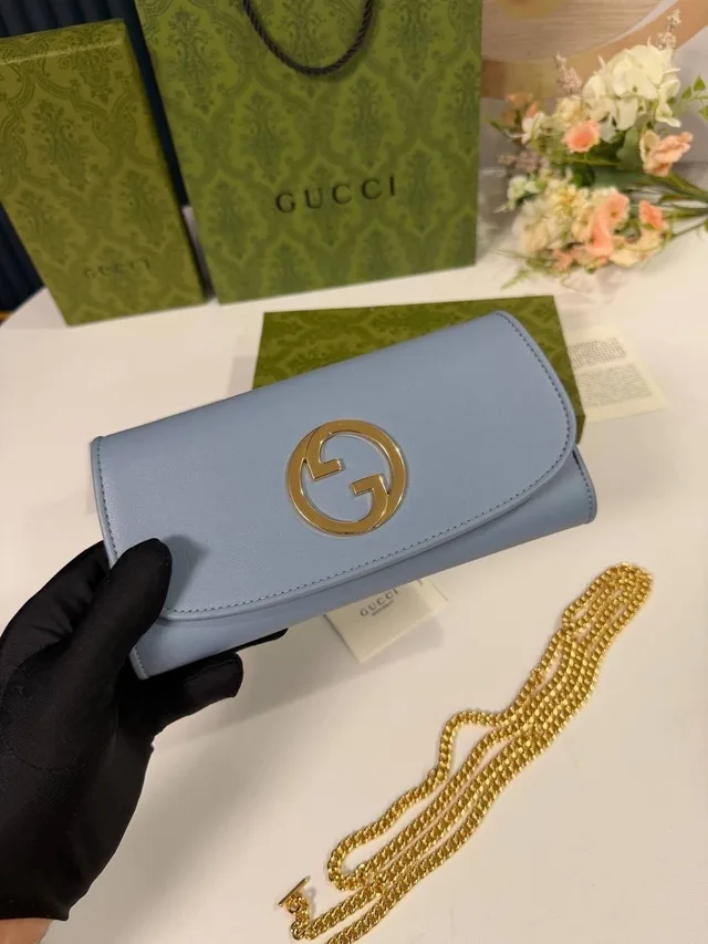Кошелек на цепочке Gucci Blondie Continental