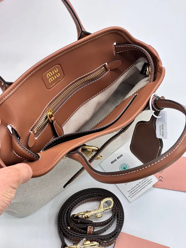 MiU MiU