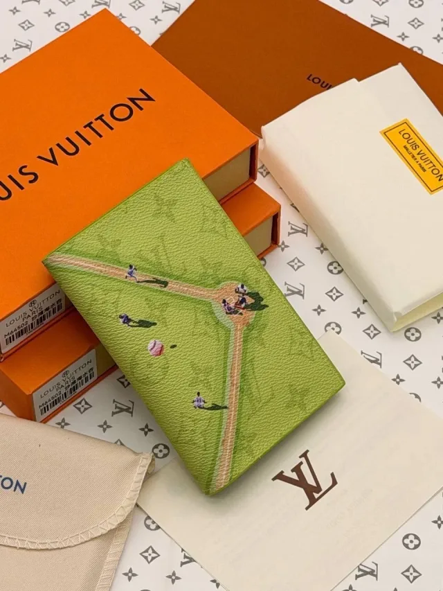 Обложка на паспорт Louis Vuitton