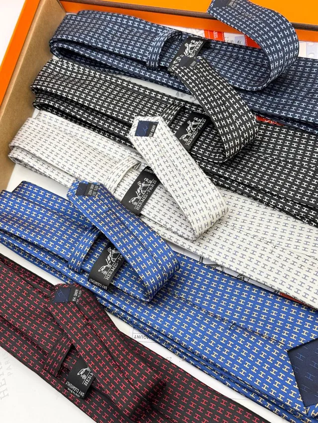 Галстук Hermes