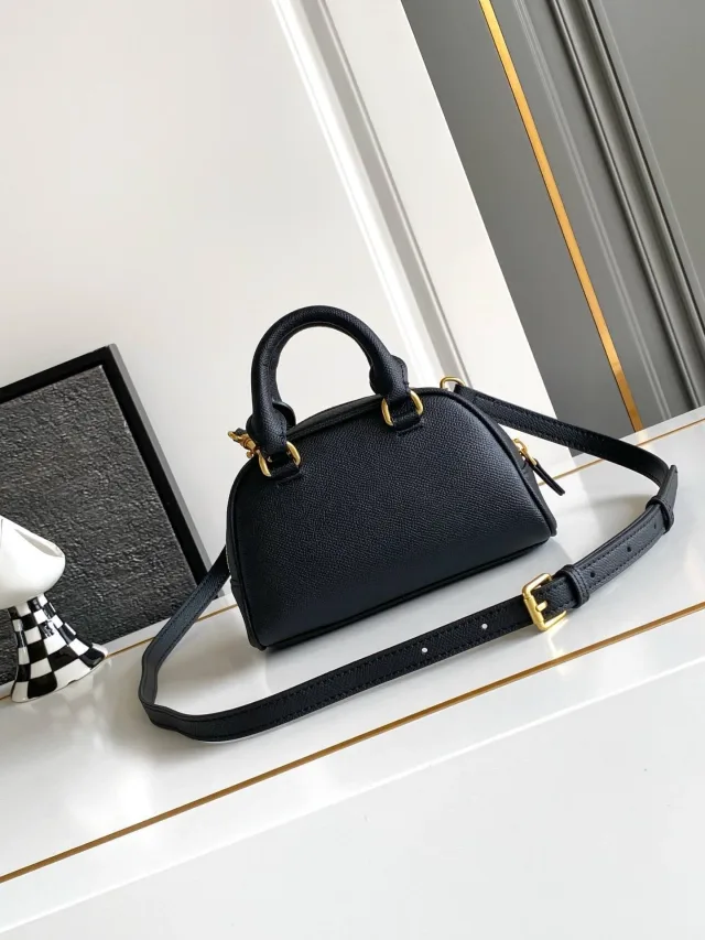 Сумка Valentino