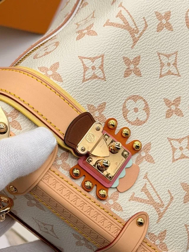 Louis Vuitton Side Trunk MM EW