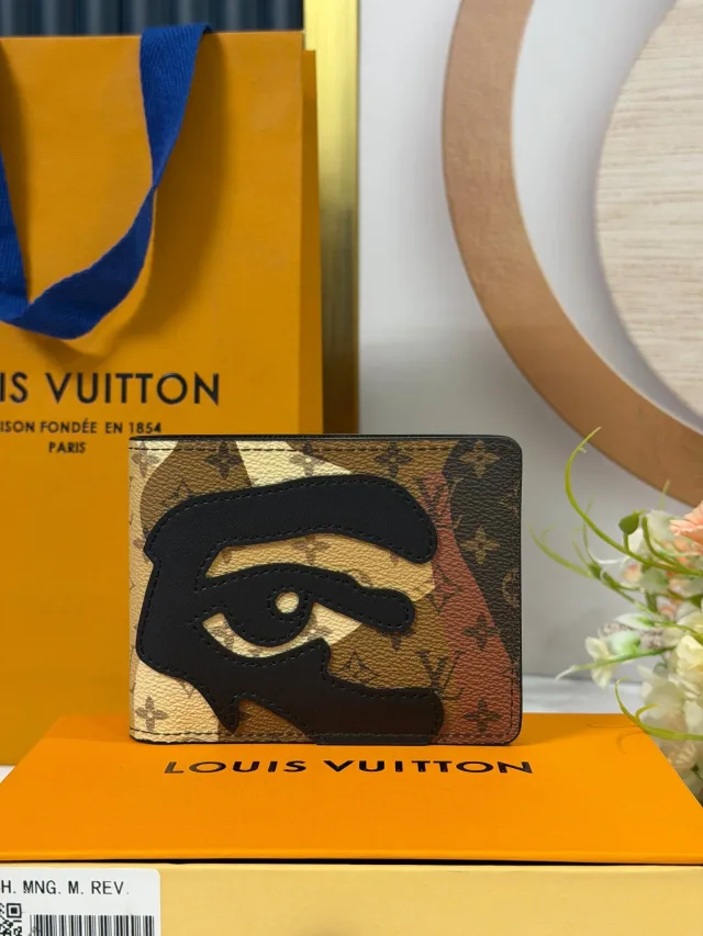 Кошелек Louis Vuitton Multiple Wallet