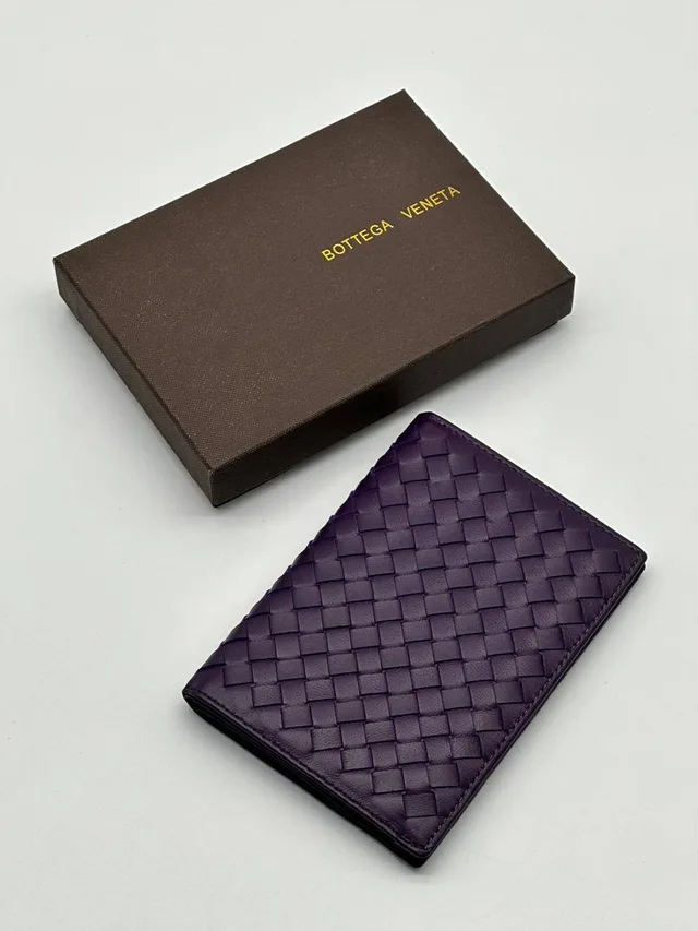 Обложка на паспорт Bottega Veneta