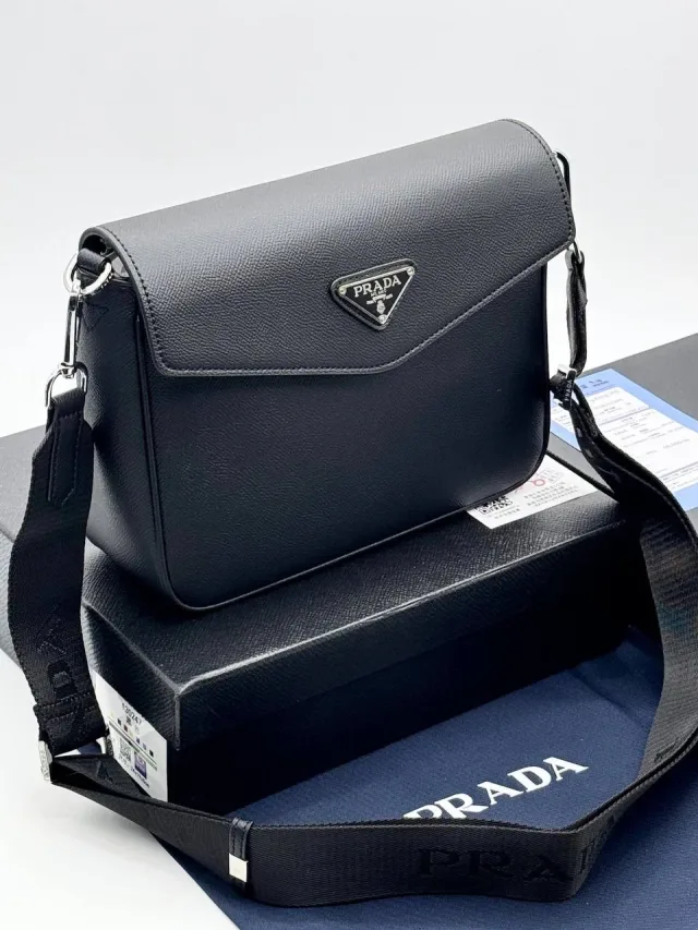 Сумка Prada