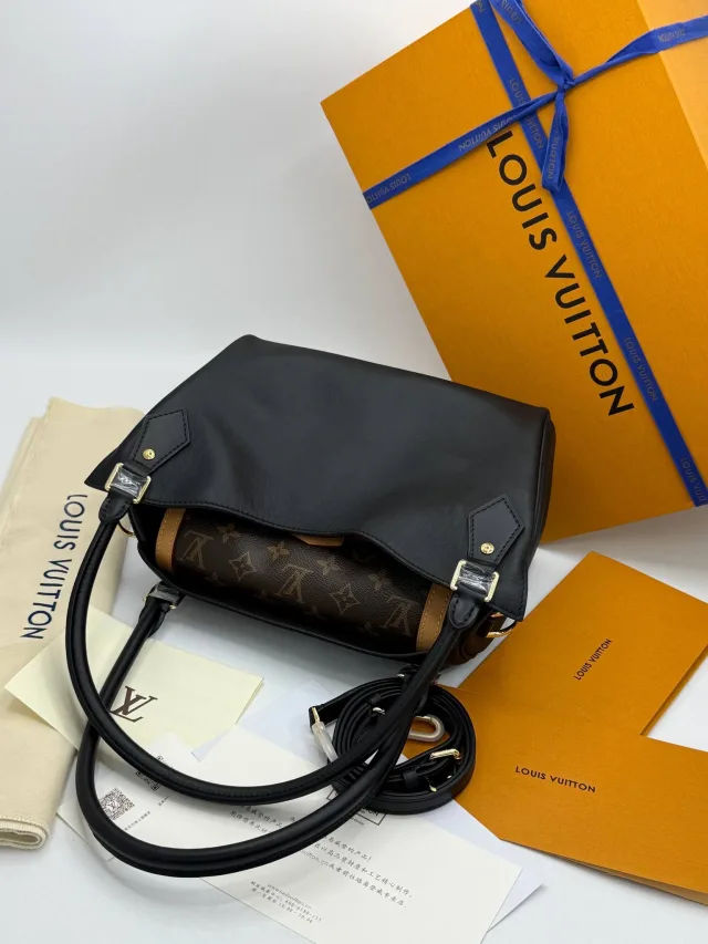 Сумка Louis Vuitton
