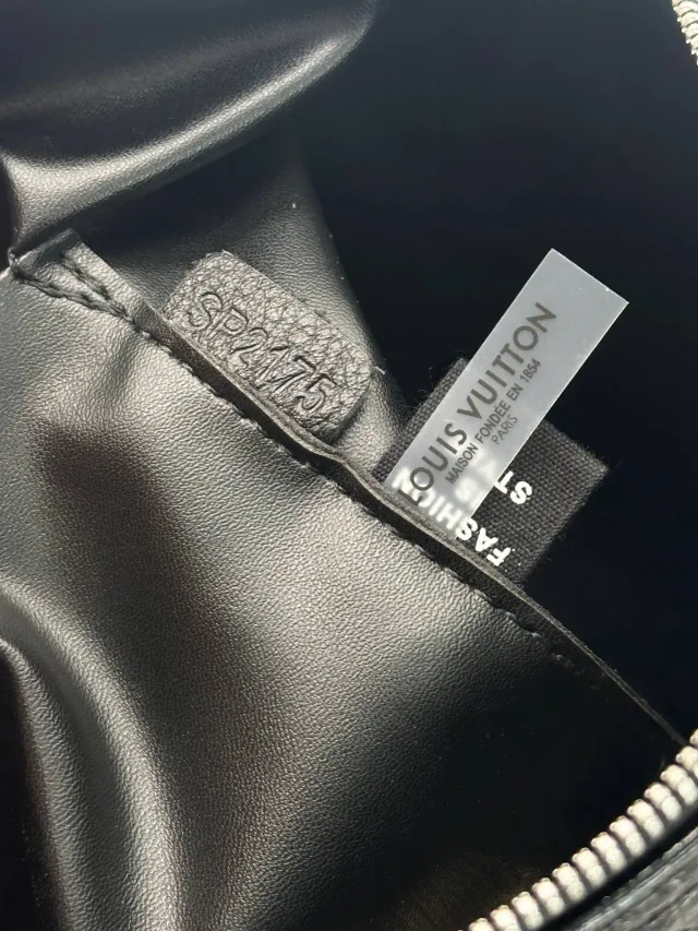 Сумка Louis Vuitton