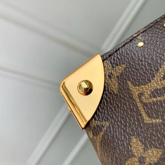 Сумка Louis Vuitton Nano Noe Trunk