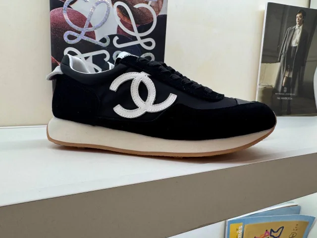 Кроссовки Chanel