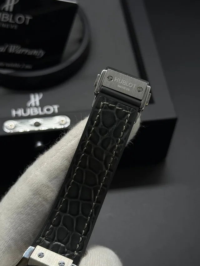 Часы HUBLOT