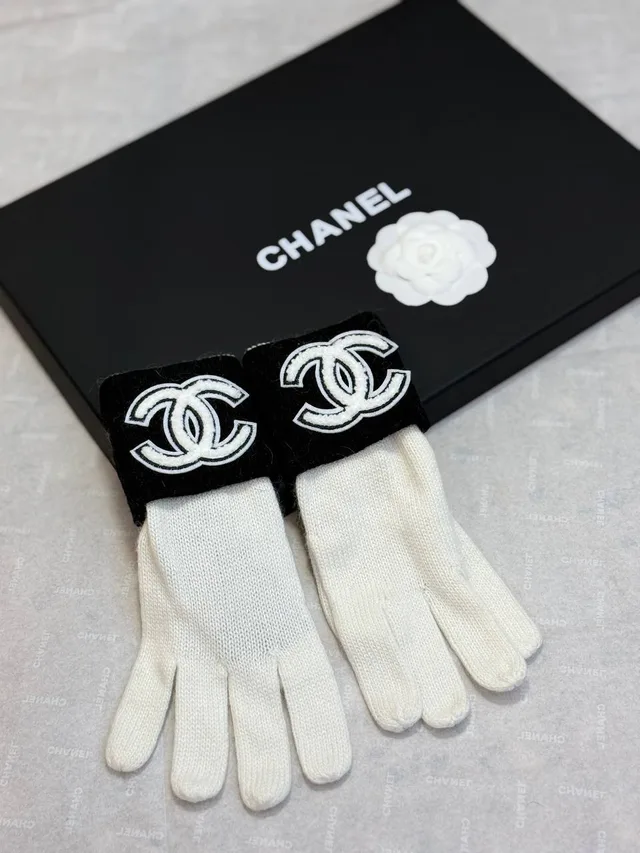 Зимний комплект от Chanel