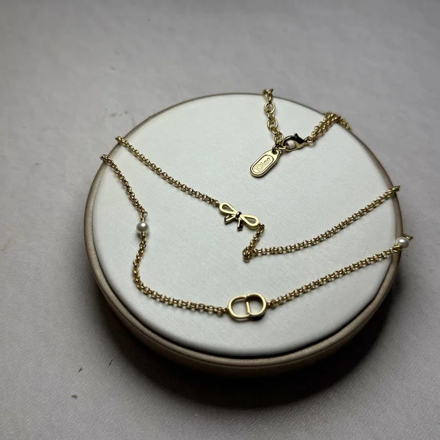 Серёжки Christian Dior
