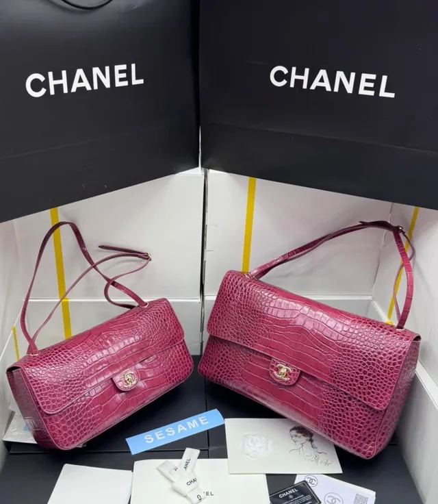 Сумка mini Chanel из крокодиловый кожи