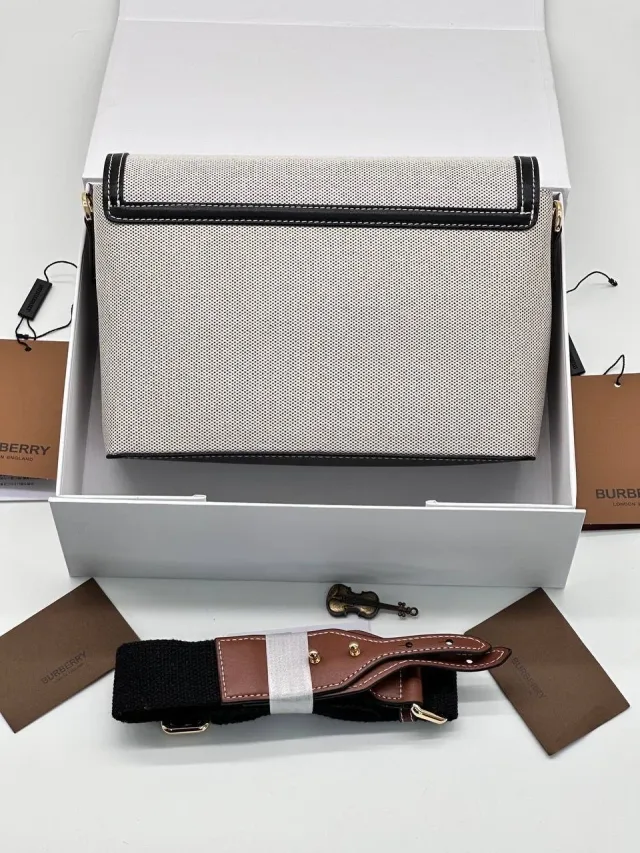 Сумка Burberry