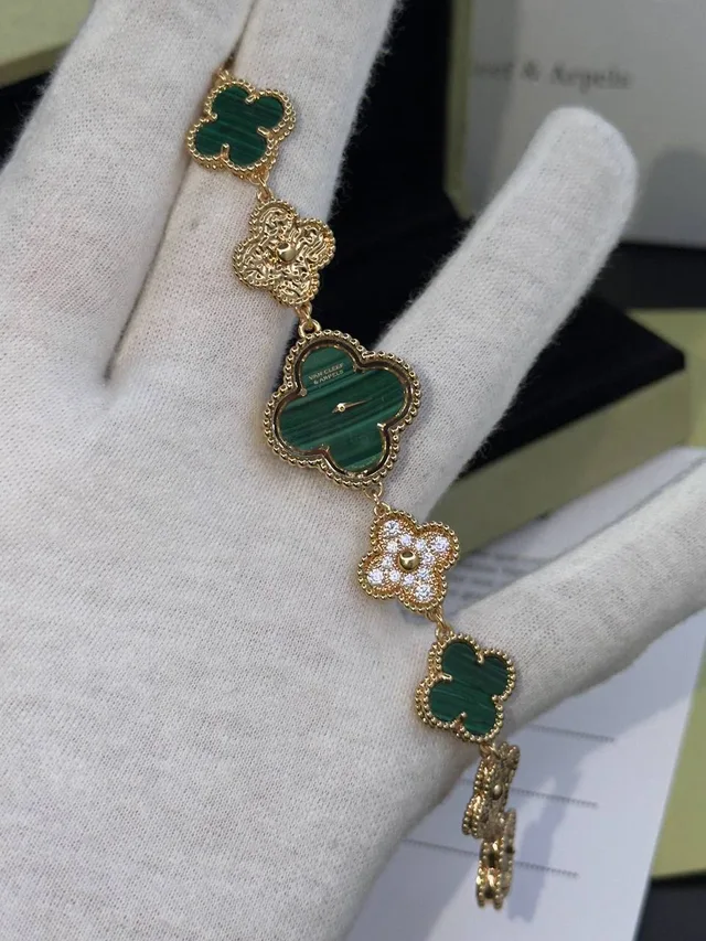 Часы Van Cleef Arpels
