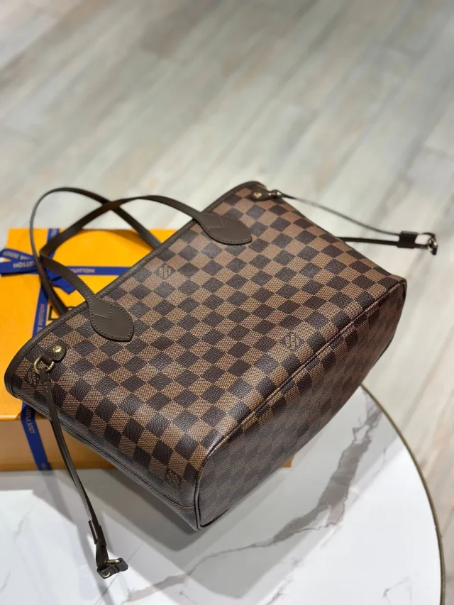 Сумка Louis Vuitton Neverfull PM