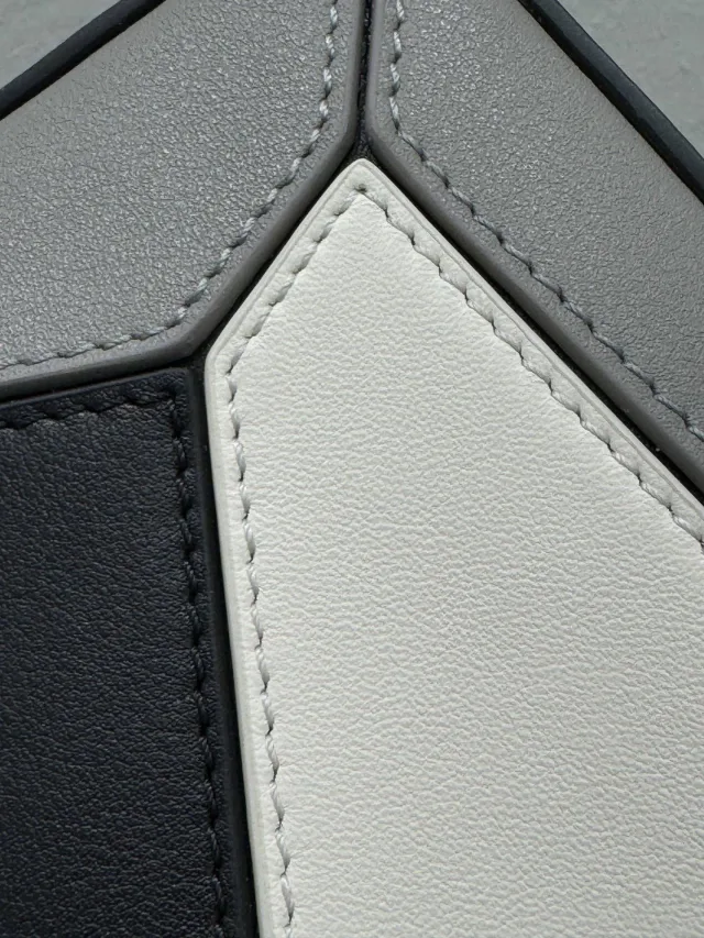Loewe Puzzle