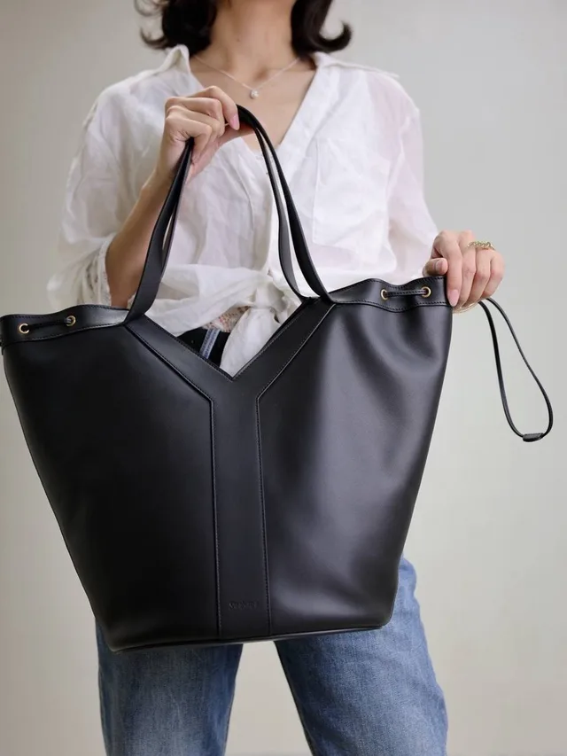 Сумка Saint Laurent Hobo