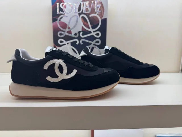 Кроссовки Chanel