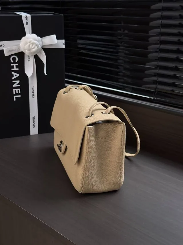 Сумка Chanel фурнитура серебро