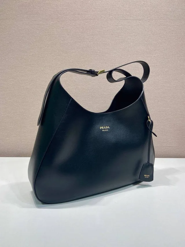 Сумка Prada