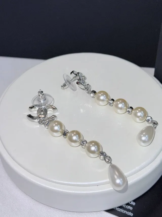 Серьги Chanel