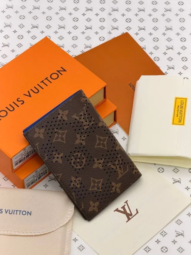Обложка на паспорт Louis Vuitton