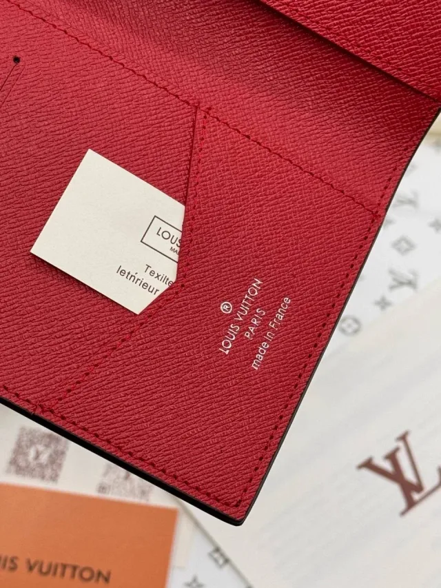 Обложка на паспорт Louis Vuitton