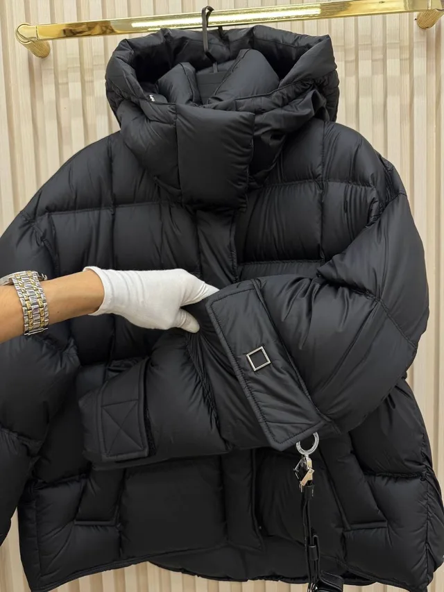 Пуховик Canada Goose