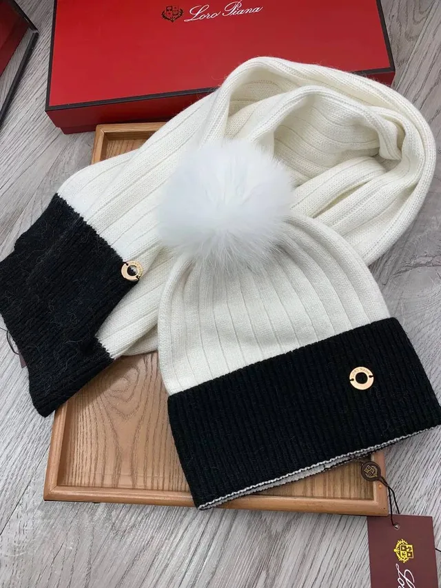 Зимний комплект от Loro Piana