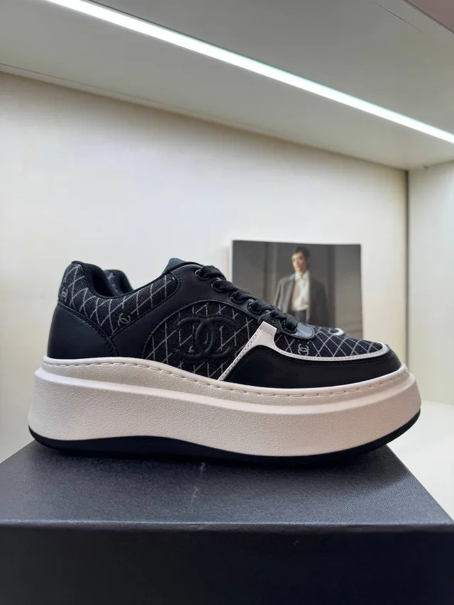 Кроссовки Chanel