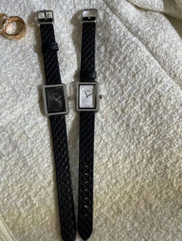 Часы CHANEL