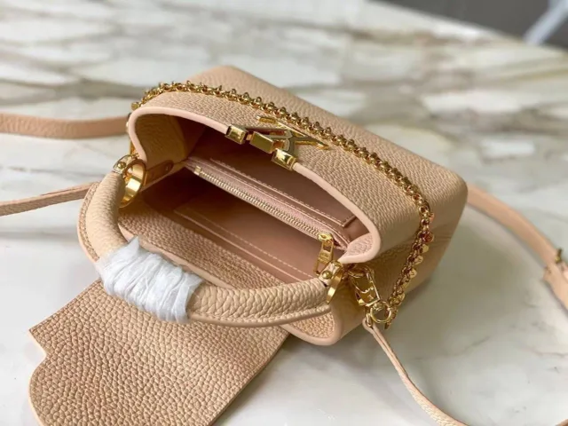 Сумка Louis Vuitton