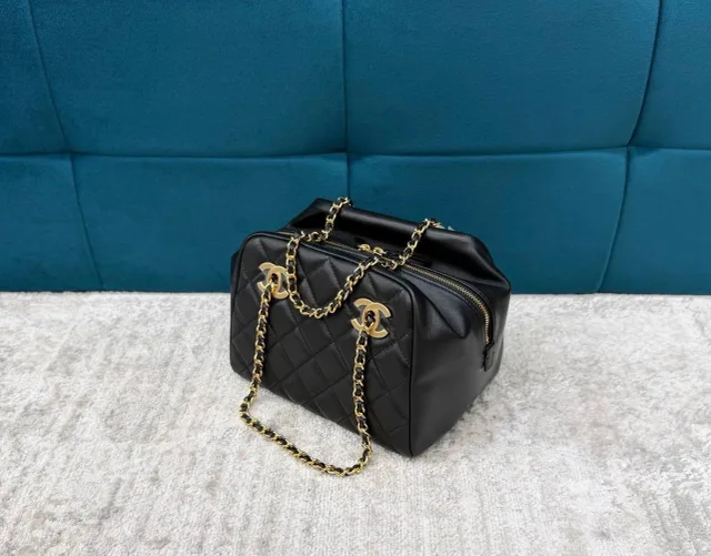 Сумка Chanel Bowling mini