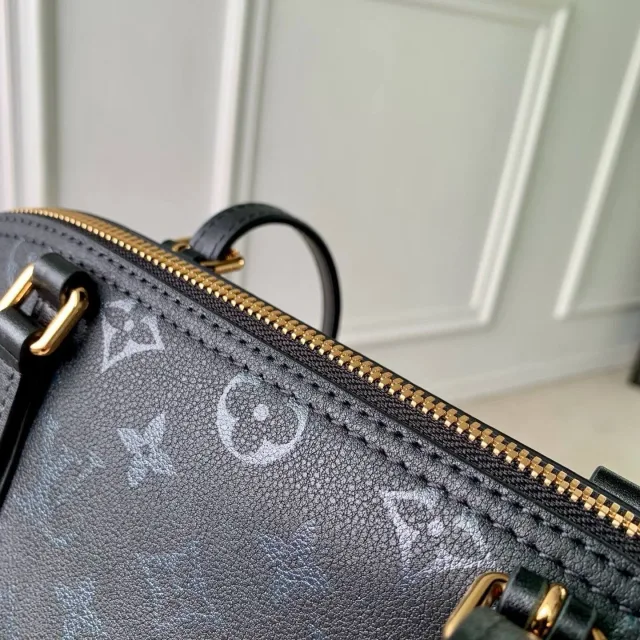 Сумка Louis Vuitton