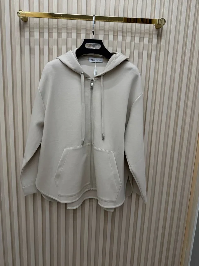 Костюм MaxMara
