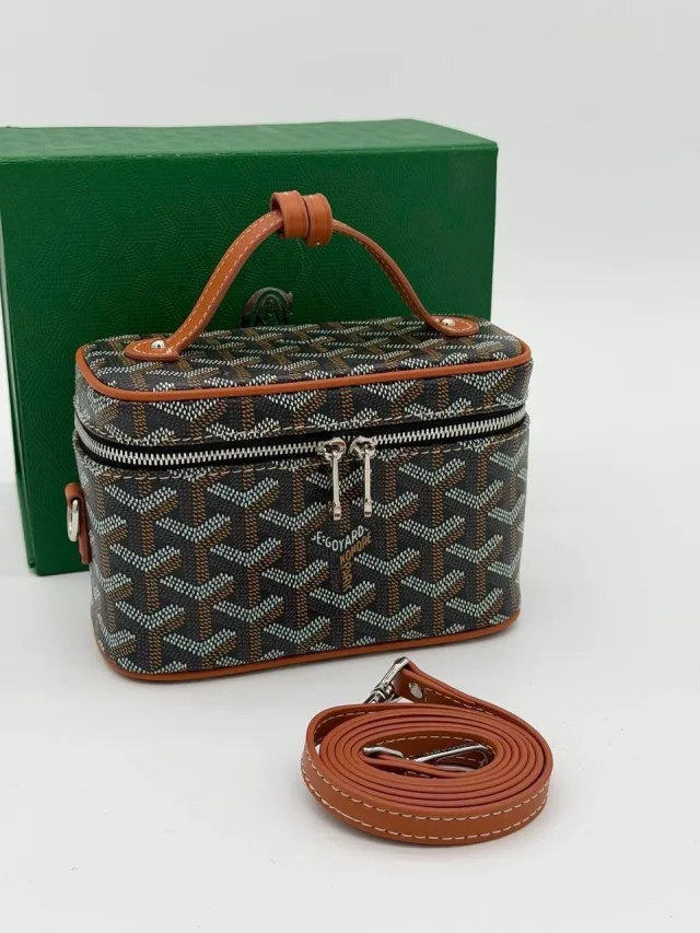 Goyard Косметички