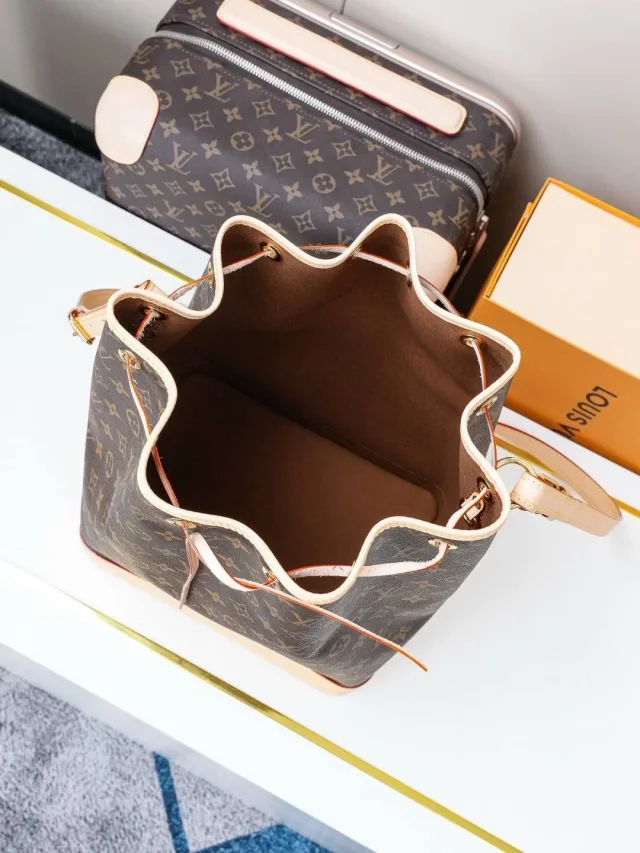 Сумка Louis Vuitton