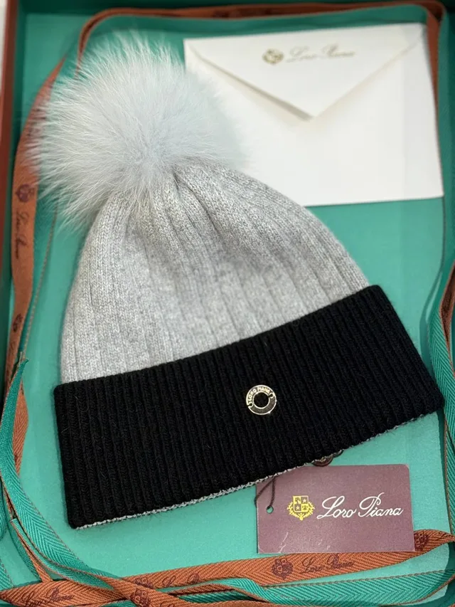 Зимний комплект от Loro Piana